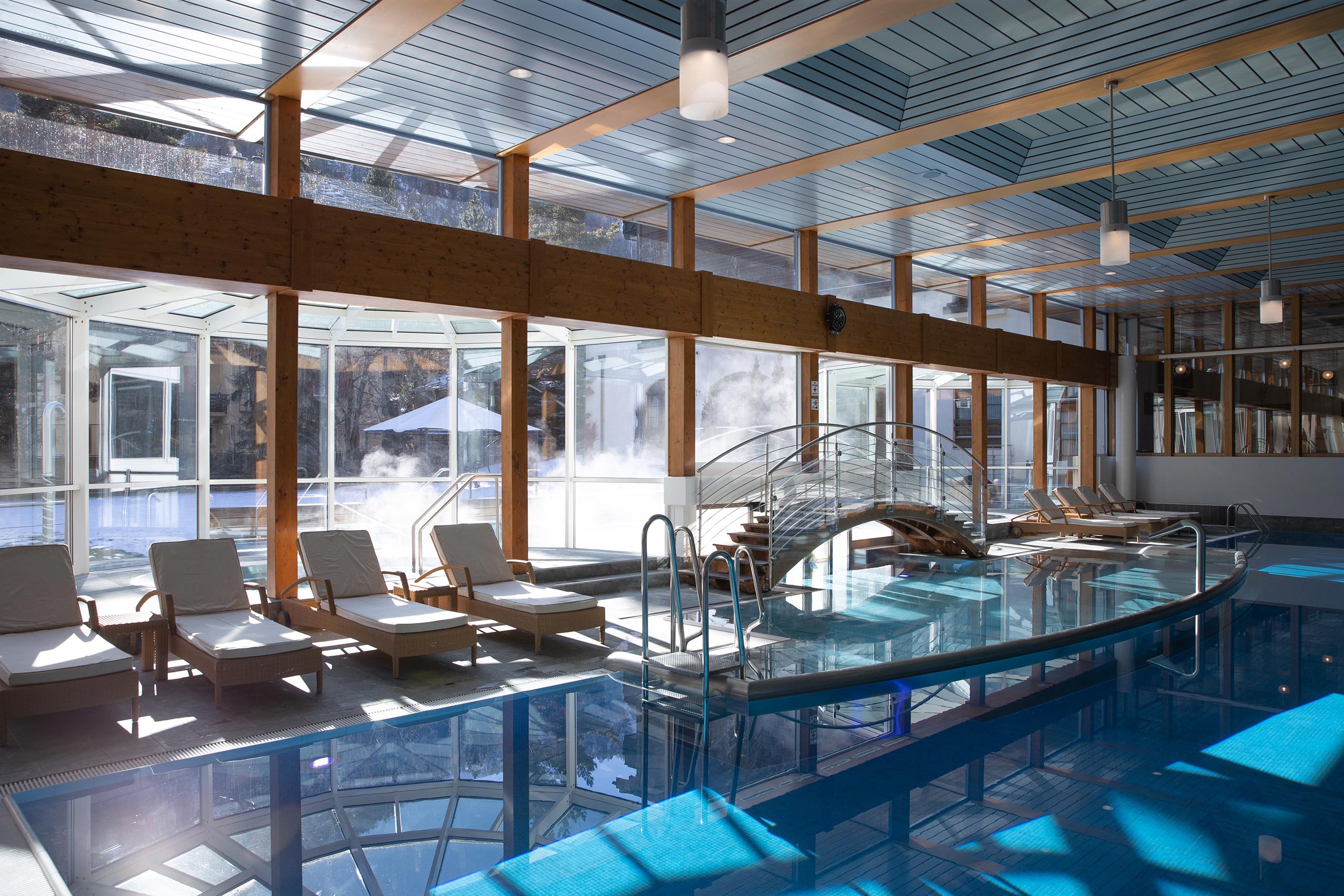 Swiss Deluxe Hotels MCP Spafitness Indoorpool Byggardette 068