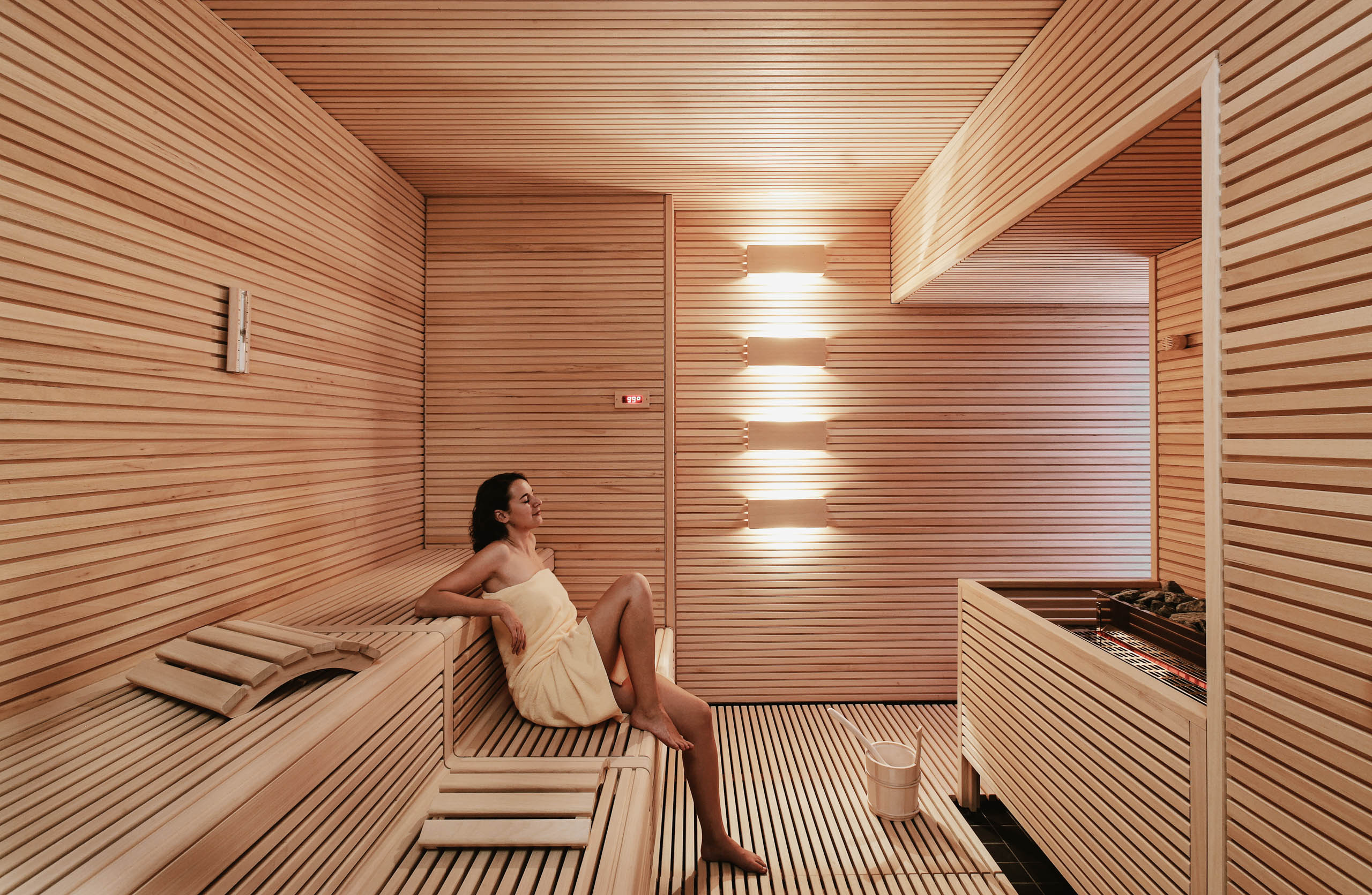 Swiss Deluxe Hotels Stories Winter 2021 Precious Moments 02 Spa Sauna Bearb Ecirgb