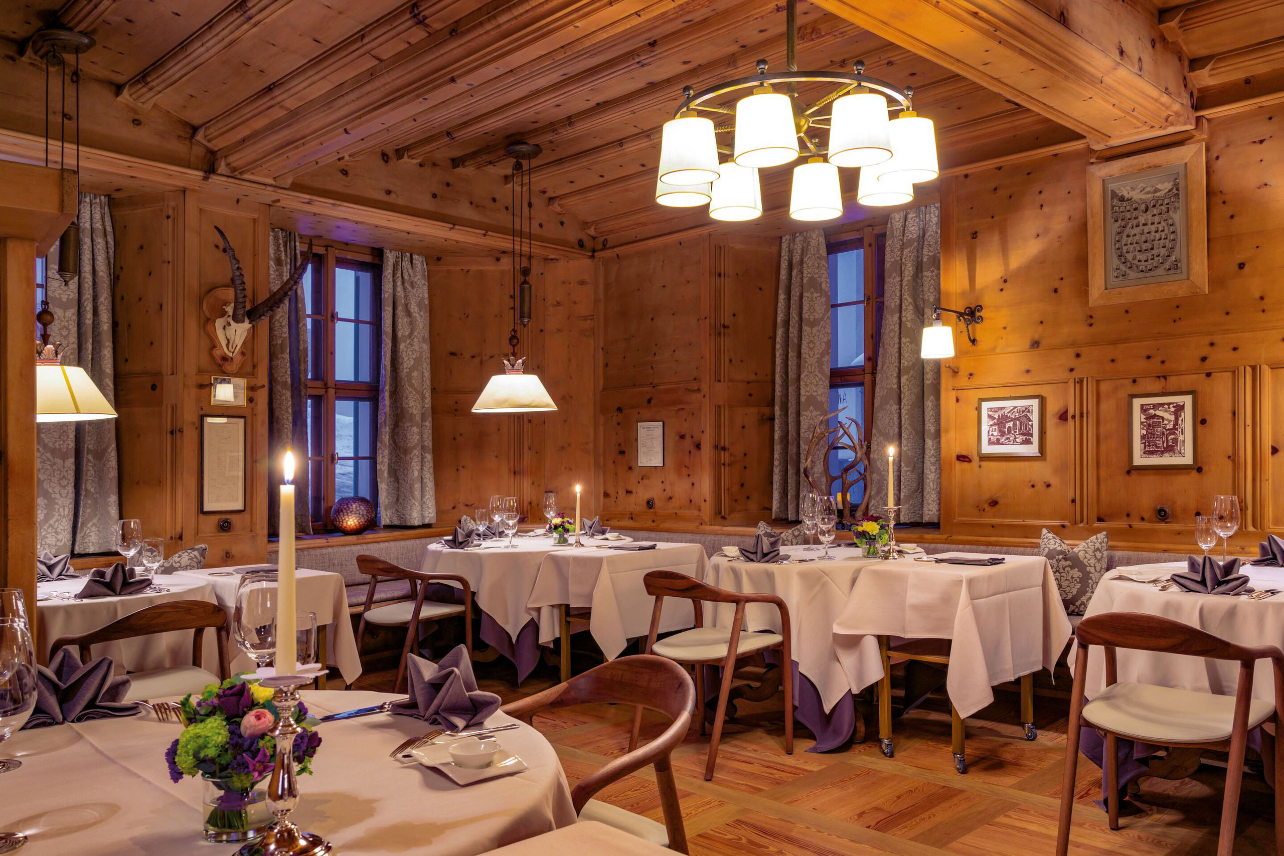 Swiss Deluxe Hotels Medium Gourmet Restaurant Kronenstübli