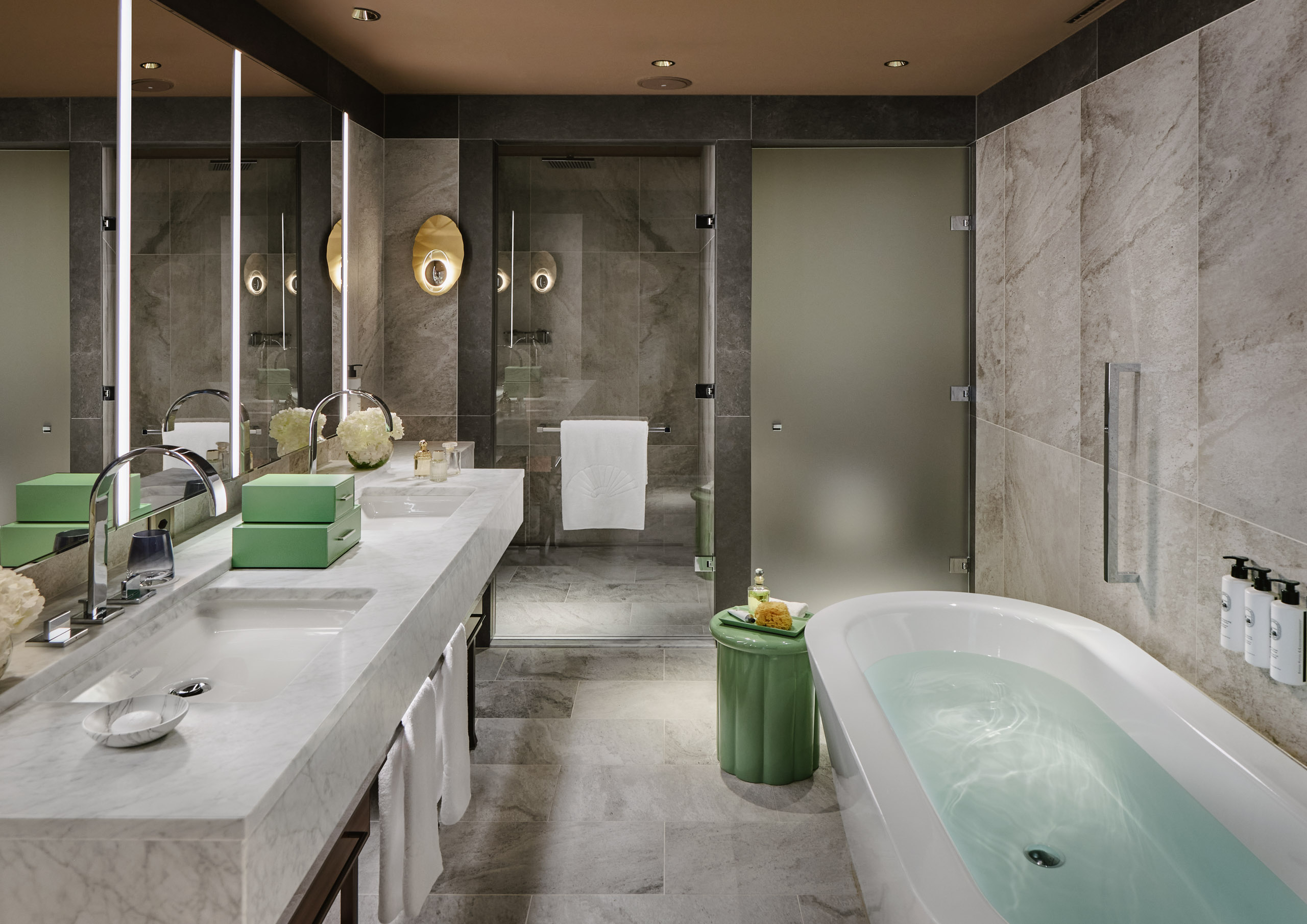 Swiss Deluxe Hotels Mandarin Oriental Savoy Zurich Zurich Rooms Suites Mandarin Rooftop Suite Bathroom