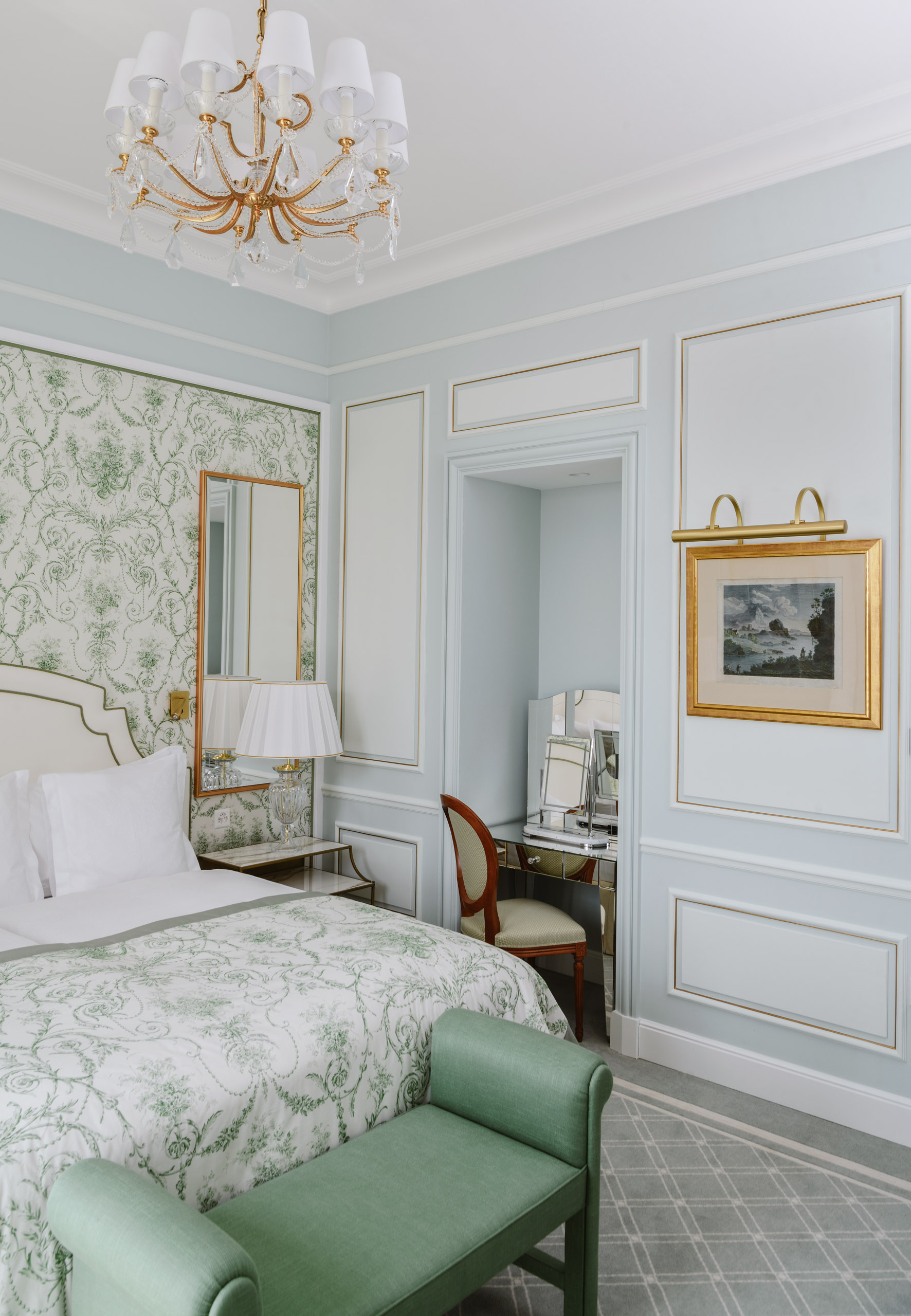 Swiss Deluxe Hotels Summer Magazine 2024 Suite Talk Beaurivagepalacelausanne Suiteriviera 123 Chambre01 HD RGB