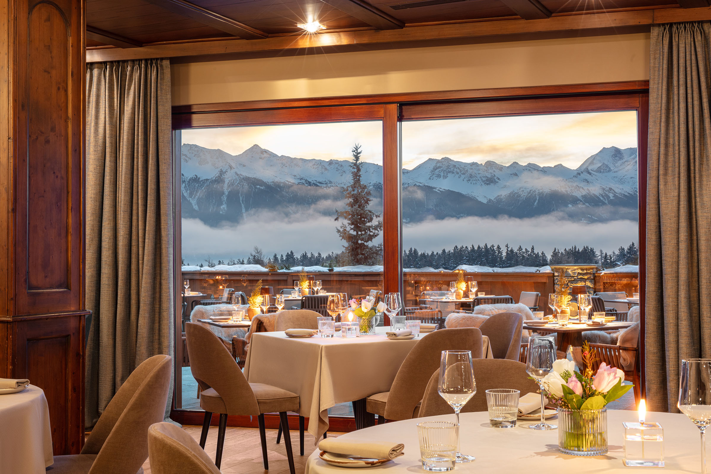 Swiss Deluxe Hotels Guarda Golf Restaurant FIVE 03