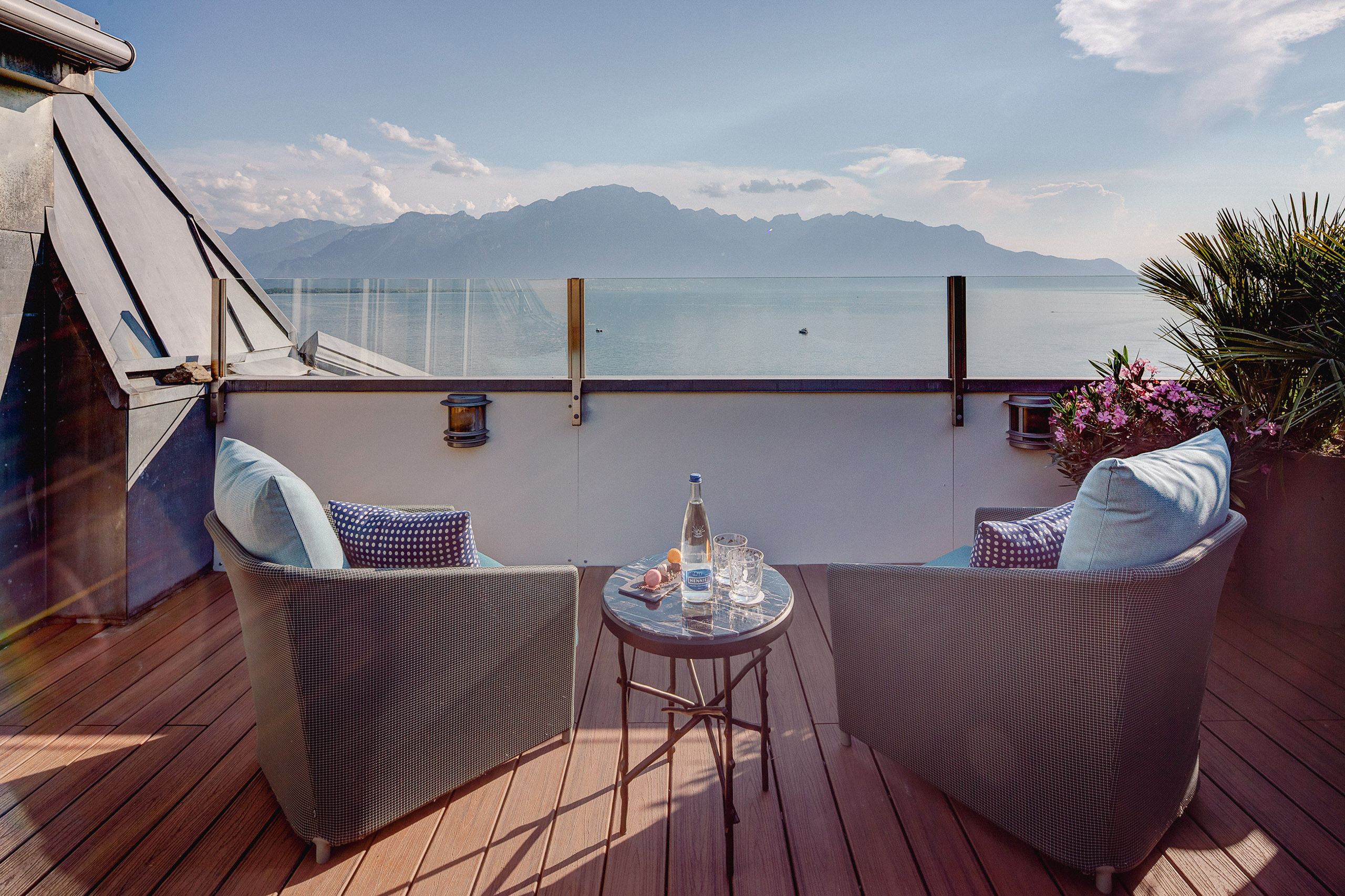 Fairmont Le Montreux Palace Hotel Penthouse Suite View