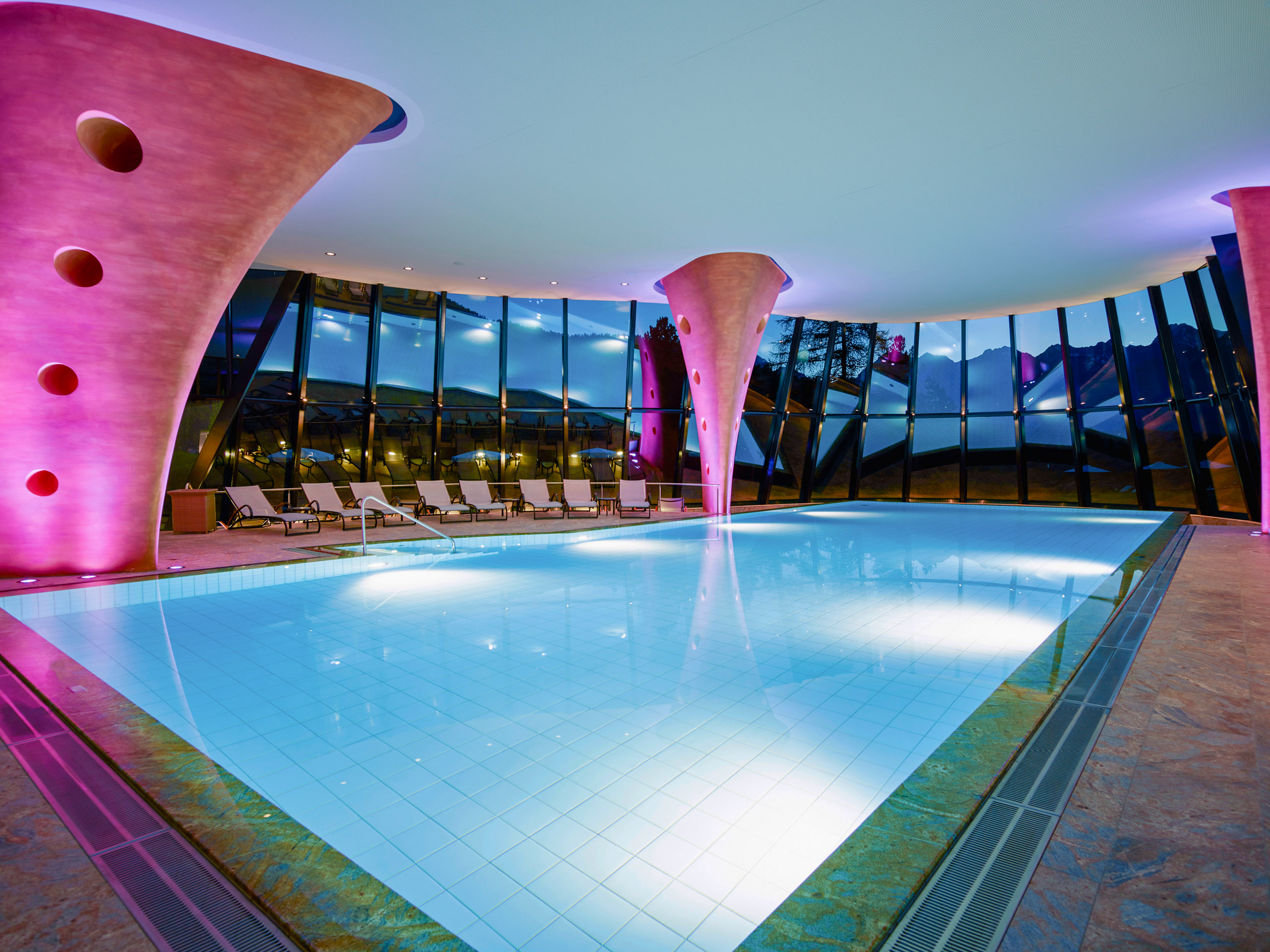 Grand Hotel Kronenhof Pontresina Indoor Pool (1)
