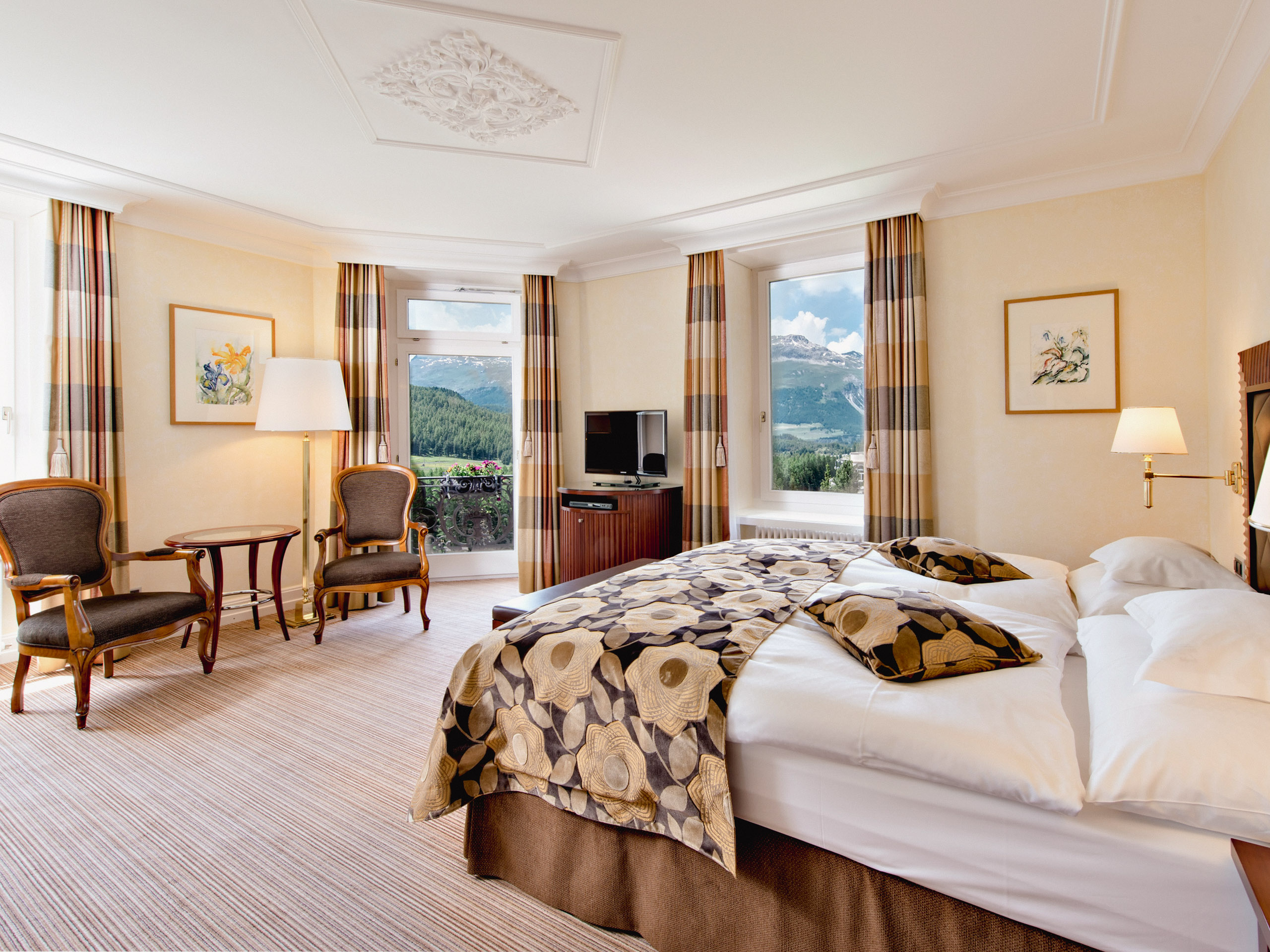 Grand Hotel Kronenhof Pontresina Deluxe Classic Double Room (1)
